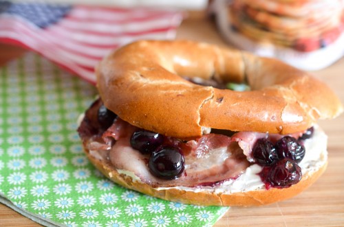 Bagel_myrtille_bacon_sirop_érable (5 sur 7)