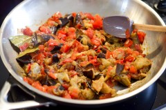 Pates_fraiches_maison_aubergine_tomate_parmesan (4 sur 11)