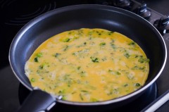 Omelette_roulée_asperge_coriandre (3 sur 11)