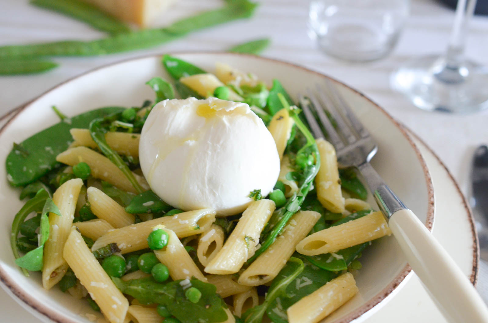 Salade toute verte de penne à la burrata - Les Pépites de Noisette