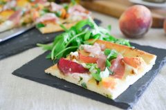 Pizza_peche_basilic_prosciutto (6 sur 8)