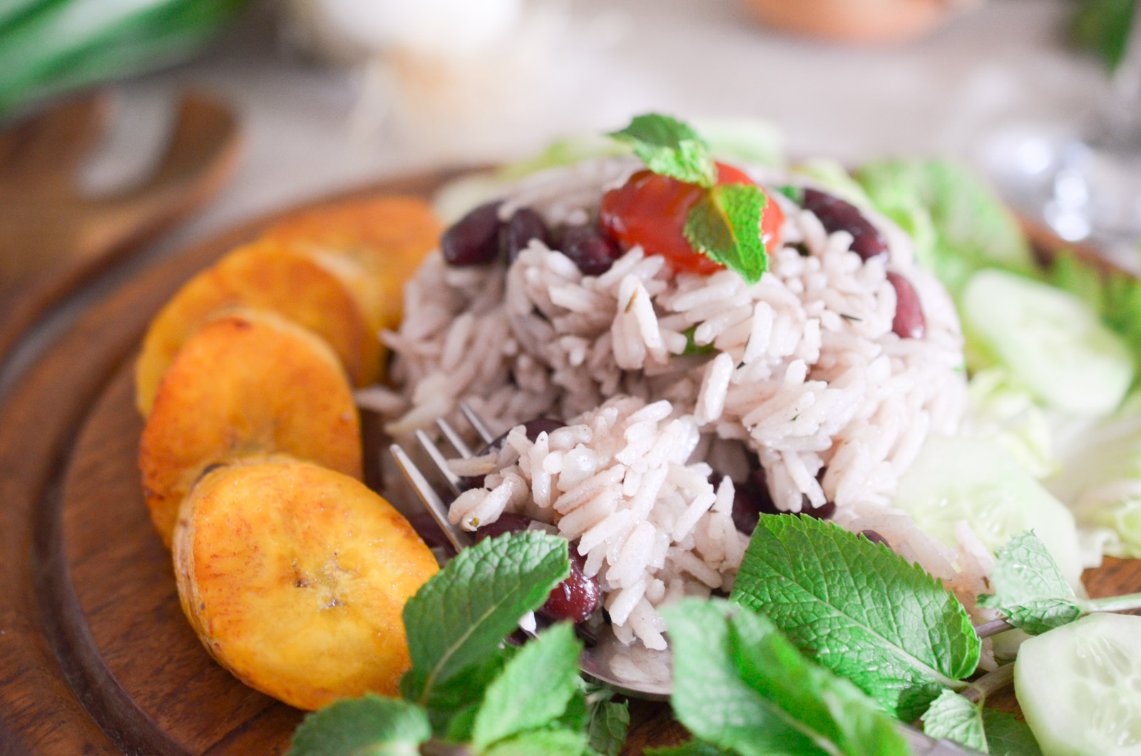 Riz aux haricots rouges et banane plantain grillée Les Pépites de