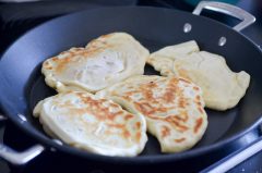 Gozleme_napolitaine_mozzarella_tomate_anchois (3 sur 8)
