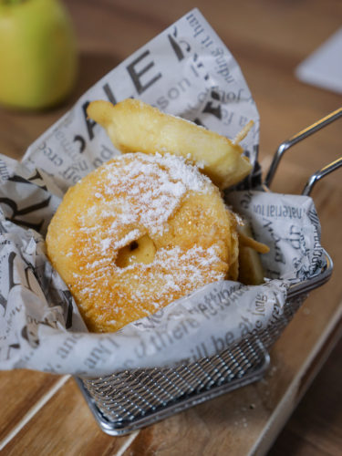 Beignets aux pommes à la poêle