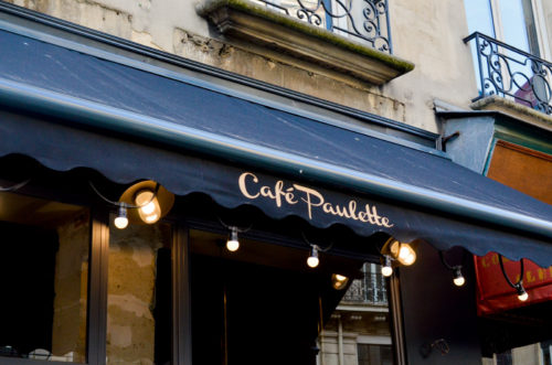 Pause détente au Café Paulette