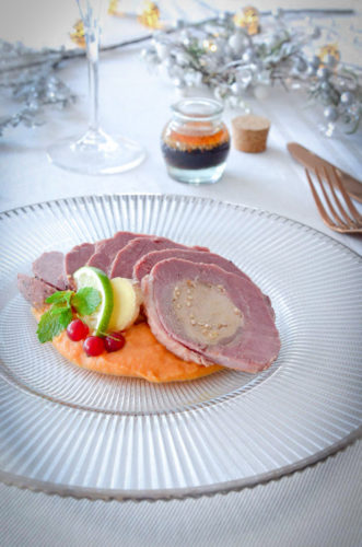 Magret au foie gras et sa crème de patate douce sauce citronnelle