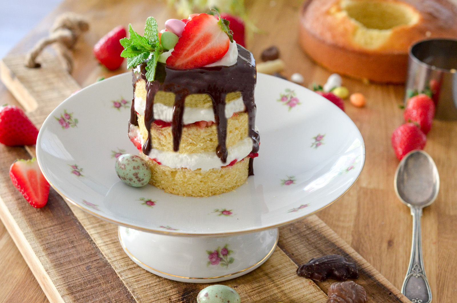 Gâteau au chocolat et aux fraises