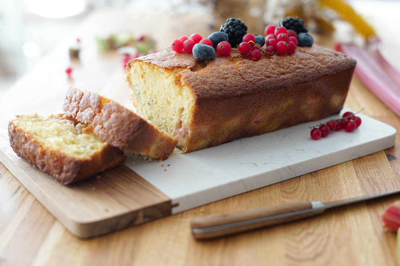 Cake à la rhubarbe - Les Pépites de Noisette