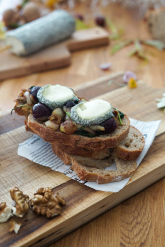 Recette Tartine Raisin Chevre Aop Centre 8